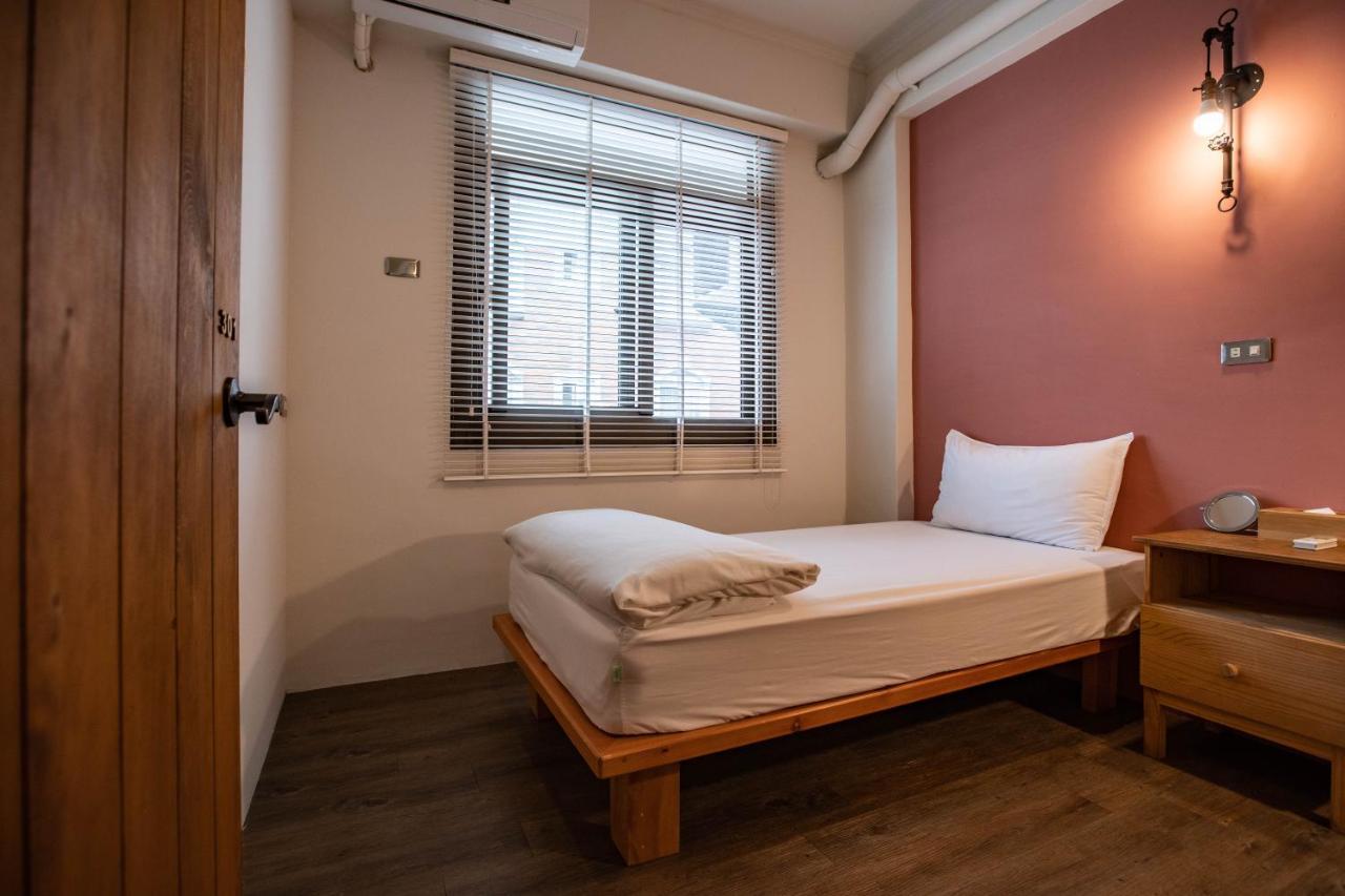 Cozy House Hostel Hualien stad Exteriör bild