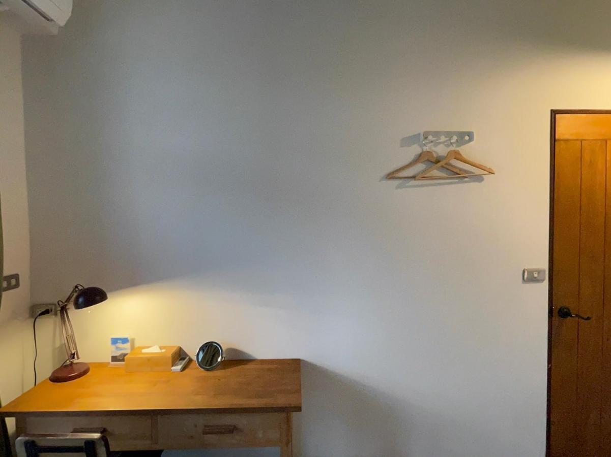 Cozy House Hostel Hualien stad Exteriör bild